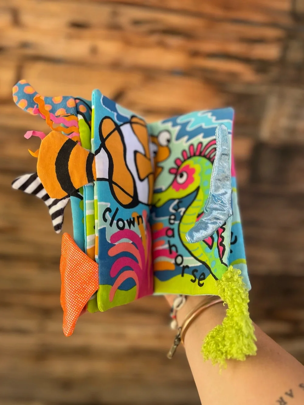 JELLYCAT | “Sea Tails” Colorful Baby Cloth Book